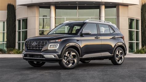 New suv under $20000 2023. For example, TopSpeed once had a list of the 10 best SUVs under $20,000 in 2018, and just five years later, only two 2023 SUVs, the Hyundai Venue and Kia Soul, … 
