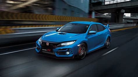 New type r. Type R Serial Number Plate. Leather-wrapped steering wheel. Sport Pedals. Aluminum Shift Knob. Red Illuminated Front Door Panels. Dual-Zone Automatic Climate Control System. Push Button Start. Power Windows with Auto-Up/Down Driver's and Front Passenger's Windows. Power Door Locks. 