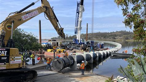 New underwater pipeline being installed at Miramar Reservoir