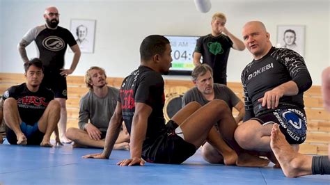 New wave jiu jitsu. Professor Danaher, considered by many to be the world’s greatest grappling coach, teaches a masterclass in deconstructing pins like mount, side control, back mount, and more on this 8-volume mega series. Professor Danaher has built of team of some of the best grapplers on Earth, including champions like Gordon Ryan, Garry Tonon, Crag Jones ... 