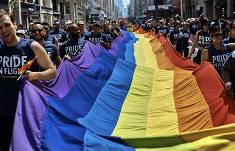New york pride. The larger New York Pride parade had 677 contingents, including community groups, major corporations and cast members from FX’s “Pose.” Organizers expected at least 150,000 people to march ... 
