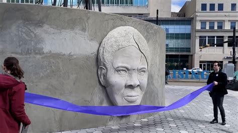 Newark unveils Harriet Tubman monument,