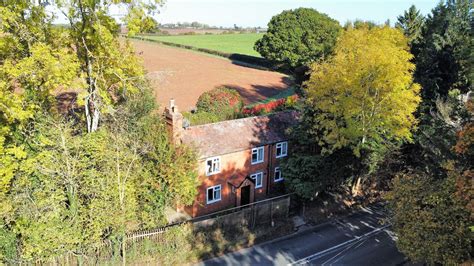 Newent property. Find properties for sale in Newent - Nestoria