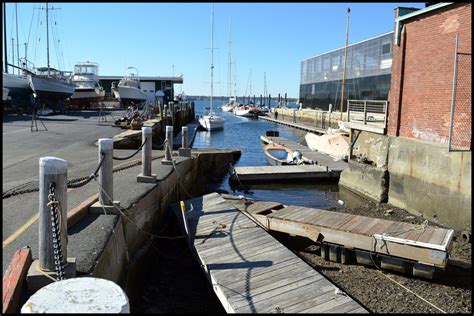 Newport ri low tide. Next HIGH TIDE in Los Angeles is at 8:36AM. which is in 6hr 11min 24s from now. Next LOW TIDE in Los Angeles is at 2:23PM. which is in 11hr 58min 24s from now. The tide is rising. Local time: 2:24:35 AM. Tide chart for Los Angeles Showing low and high tide times for the next 30 days at Los Angeles. Tide Times are PDT (UTC -7.0hrs). 
