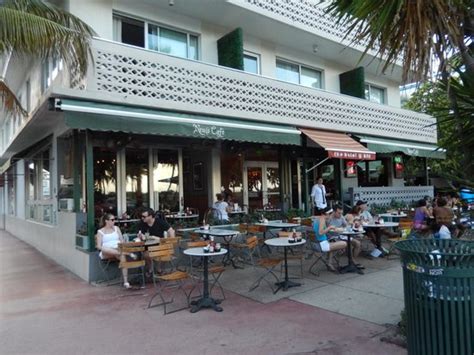 News cafe miami. News Cafe 800 Ocean Drive, Miami Beach, Fl. 305-538-6397. Website: www.newscafe.com 