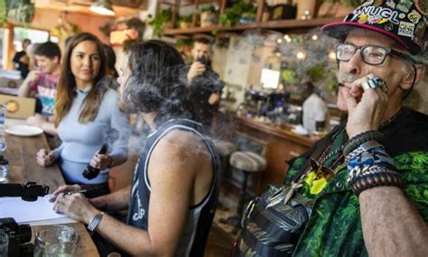 Newsom vetoes cannabis cafe bill