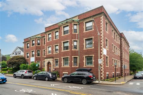 Newton ma apartments craigslist. 6 days ago · $2,995 / 1br - *NO FEE* Open concept, W/D in unit, patio, GYM, roof deck *AUG 15* (Newton) 400 Langley Rd, Newton, MA 02459 ‹ image 1 of 13 › 