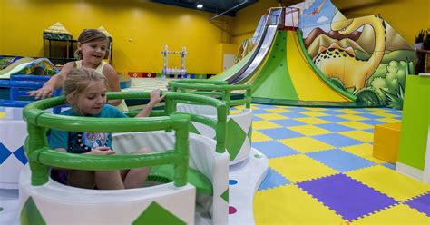 Jan 8, 2023 · By Jennifer Young | Updated on January 13, 2023 (Originally published January 08, 2023) When it comes to playgrounds, we’re used to playing on them outdoors. However, some of the best ones are actually indoors. One of these indoor playgrounds in Alabama is Newtopia Fun Park. . 