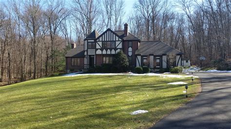 Newtown ct homes for sale. Things To Know About Newtown ct homes for sale. 