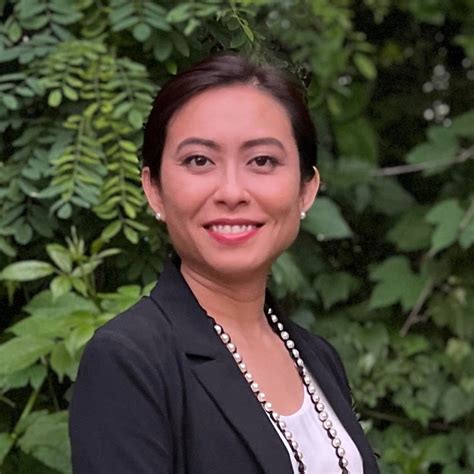 Nguyen Linda Linkedin Pizhou