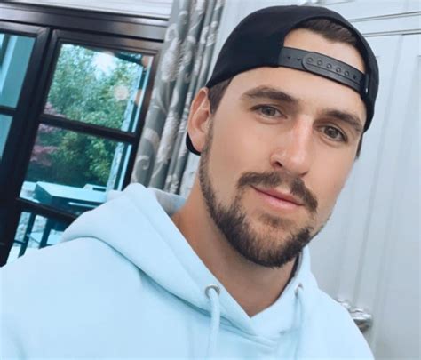 Nic kerdiles net worth. Sep 25, 2023 · Maddie Ellis. Nicolas Kerdiles, former professional ice hockey player and Savannah Chrisley's ex-fiancé, has died after being involved in a motorcycle crash in Nashville, Tennessee, early Sept. 23. He was 29. Kerdiles signed with the Anaheim Ducks in 2017 before becoming a television personality, appearing on "Chrisley Knows Best" alongside ... 
