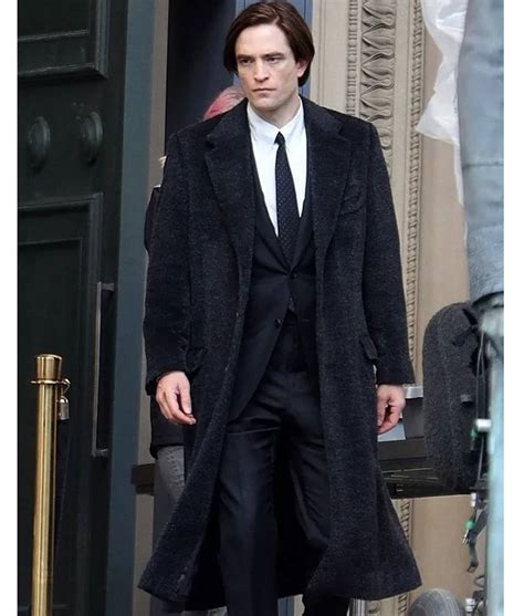 Nice Coat, Batman! The Ultimate Guide to Finding and Wearing a Men's Coat Like a Superhero