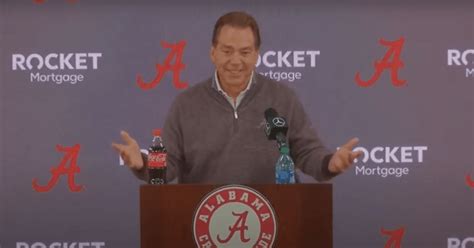 Nick Saban has amusing reaction to reporter