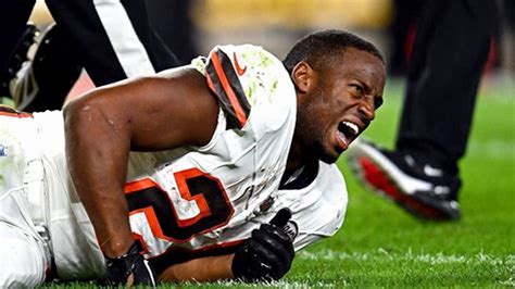 Nick chubb injury video. Chubb's injury against Tennessee came as he was looking to break Herschel Walker's record of 13 straight 100-yard games. This one comes after a 108-yard Week 1 performance against the Bengals. 