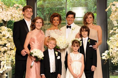 Dominque Sachse and her husband, Nick Florescu, have been married for more than two decades. The couple is blessed with their wonderful kids, Styles Florescu, Isabella Florescu, Ava Florescu, Alex Florescu, Ella Florescu, and Nick Florescu, Jr. As we know it, Sachse and Nick have been the happiest couple we have seen, and the bonding […]. 