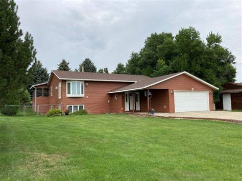 House For Sale for $475,000 USD. 2 beds, 1 bath, 838 sqft at 427 14th St SE in Sidney, MT, 59270. $475,000 USD: Here is your chance to own a rare property with income potential. This property is situated outside of the city limits on the truck route in Sidney. ... Listed by Justin Jones with Nick Jones Real Estate. $475,000 USD ShareLink Copied .... 