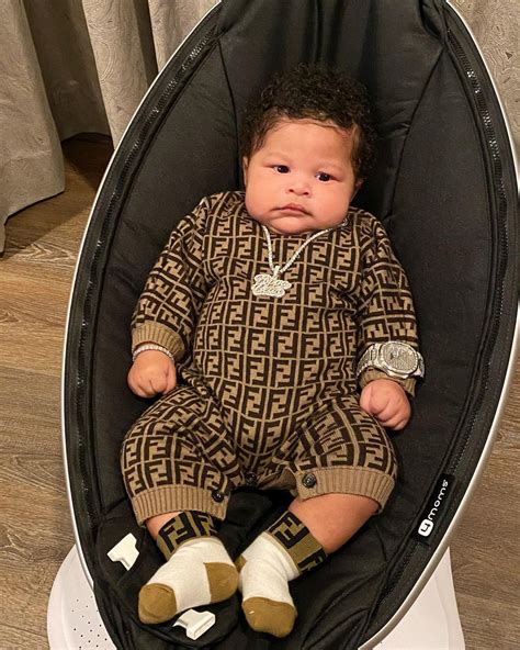 Nicki minaj son. Nicki Minaj answers ‘Vogue’s 73 Questions, giving fans a little insight into her life as a mom to her 3-year-old son, who is nicknamed ‘Papa Bear.’ The toddl... 