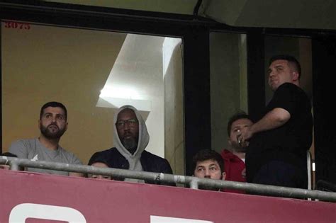 Nicolas Anelka, Galatasaray - Bandırmaspor maçını takip ettis