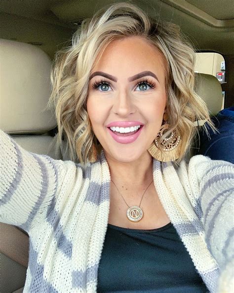 Nicole Huntsman (nicole_huntsman) • Instagram photos and videos Hair illusion, Short hair