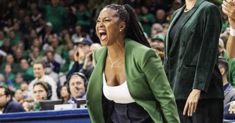 Niele ivey instagram. American Women’s Basketball Coach Niele Ivey [Image: Instagram/irishcoachivey] The American college basketball coach, Niele Ivey, who currently head coaches the Notre Dame Fighting Irish women’s basketball team, has kept the details of her love life or boyfriend secret. However, in the early 2010s, she often … 