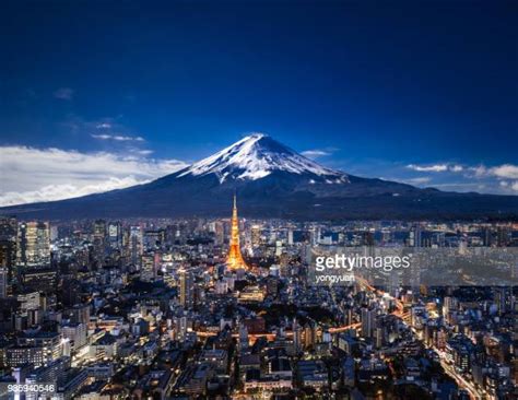 Night Fare Bildbanksfoton och bilder - Getty Images