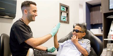 There is an experienced dentist available 24 hours a day. Whether it is the weekend, …. 