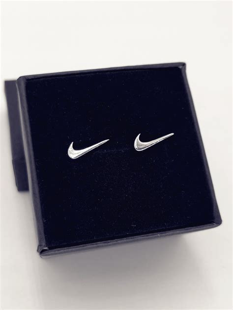 2024 Nike Earrings: The Perfect Accessory for Your Outfit-marketplaceplus.shop