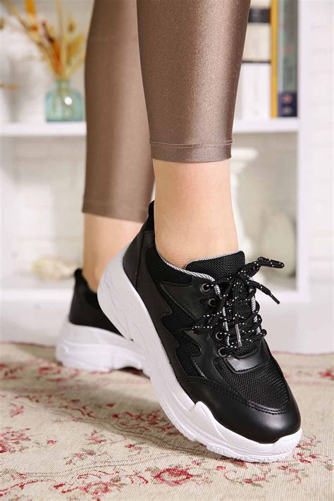 Nike bayan spor yürüyüş ayakkabısı