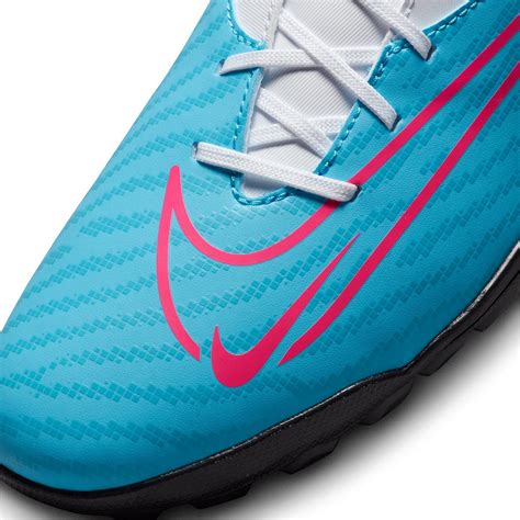 Nike halı saha ayakkabısı