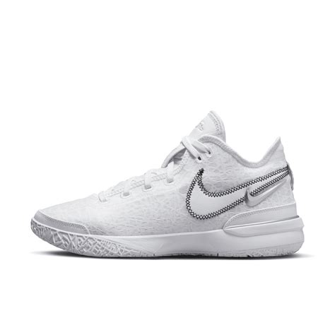 Nike lebron nxxt gen basketball shoes. Smooth and Responsive. The large forefoot Zoom Air unit is curved to bend in multiple directions. It provides energy return for fast and responsive cornering ... 