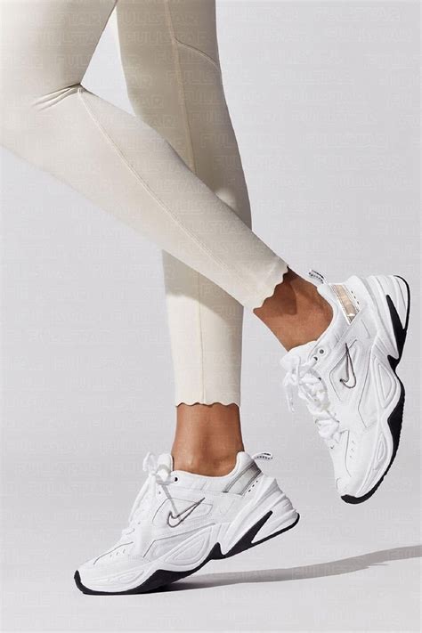 Nike sneaker ayakkabı bayan