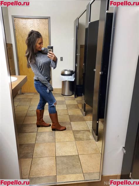 Nikkidavisxo onlyfans
