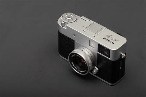 Nikon fixed lens camera.  Massively expensive, and sporting fixed prime...