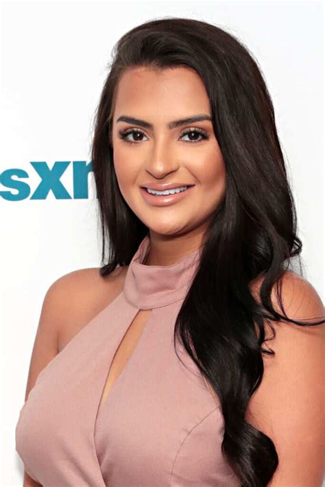 Nilsa prowant ethnicity. Born on January 2, 1994, Nilsa Prowant is from Panama City, Florida. She is currently 29 years, turning 30 in 2024. Nilsa holds American citizenship. She is of Panamanian-American ethnicity. To date, she has worked on different MTV reality show, including Floribama Shore. 
