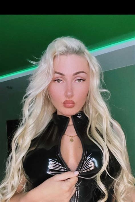 Ninele_Sweet Leaks [CLIP] 98 Photos