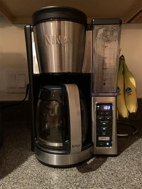 Ninja coffee maker stops brewing and beeps. If your ninja coffee maker stops brewing and beeps, there could be a few reasons why. The most common reason is that the water reservoir is empty. Make sure to check the water level and refill if necessary. If the coffee maker is still not working, try unplugging it for a few minutes and then plugging it back in. 