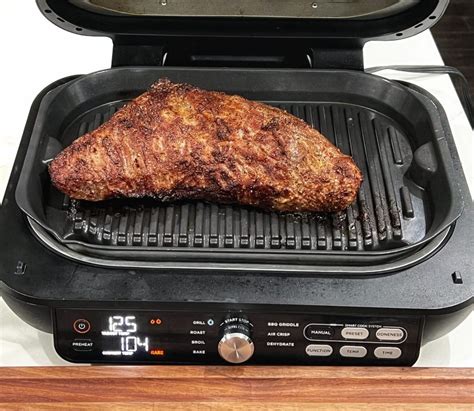 When it comes to cooking tri-tip in the Ninja Foodi Grill, the recommended temperature is 400°F. As a general rule of thumb, you should cook the tri-tip for about 7-10 minutes per side for medium-rare, or until the internal temperature reaches 130-135°F.