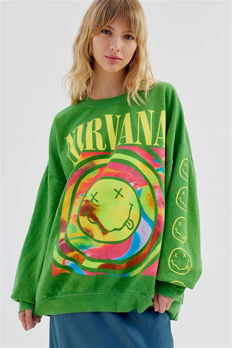 Nirvana smile overdyed sweatshirt. Nirvana Smile Overdyed Crew Neck Sweatshirt Product Sku: 59225185; Color Code: 066 Easy pullover sweatshirt topped with iconic Nirvana graphic at the front. Crafted from an overdyed cotton fleece in an oversized fit with dropped long sleeves and ribbed trim at the crew neck, cuffs and hem. 