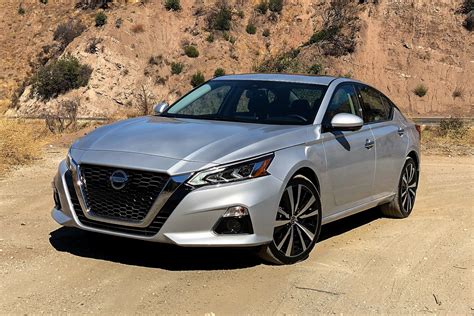 Nissan altima reviews. Redesigned last year, the five-seat Altima is Nissan’s mid-size sedan. It comes in five trim levels – S, SR, SV, SL and the range-topping Platinum – and can have front- or all-wheel drive ... 