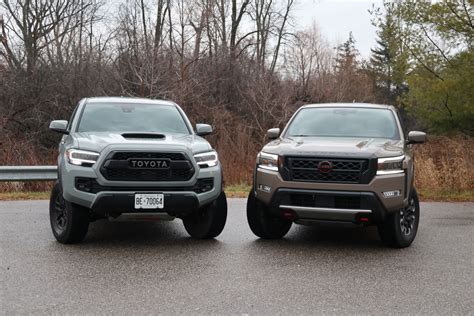 Nissan frontier vs toyota tacoma. 👋 In todays comparison test we have the 2022 Nissan Frontier PRO 4X VS the 3RD Generation Toyota Tacoma TRD Offroad!!! We decided to do a practicality test... 