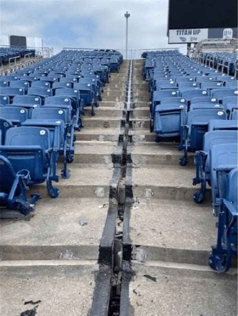 Nissan stadium crack. Not every stadium hosting a National Football League team is made the same. Some are brand-spankin’-new, while others (Oakland!) are practically falling apart. The Los Angeles Memo... 