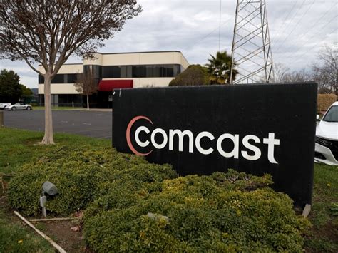 The customers in New Jersey began to report outages early Tuesday morning after service interruptions were reported earlier in the Bay Area of California. Comcast is the Garden State's largest .... 
