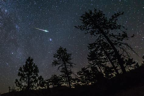 This dazzling meteor shower, which occurs when the Earth passes through tiny particles of space debris from the famous Halley's Comet, is active for almost five weeks but will be at its best .... 