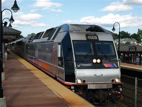 Njtransit.com - NJ TRANSIT operates New Jersey's public transportation system. Its mission is to provide safe, reliable, convenient and cost-effective mass transit service. 