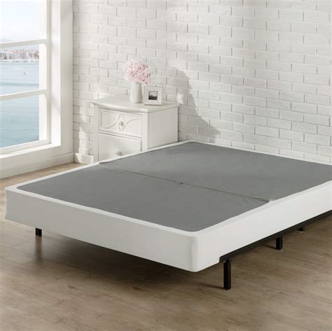 Shop ZINUS No Assembly Box Spring / 4 Inch White Mattress Foundation / Sturdy Metal Structure, Queen,Grey online at best prices at desertcart - the best international shopping platform in Sweden. FREE Delivery Across Sweden. EASY Returns & Exchange.. 