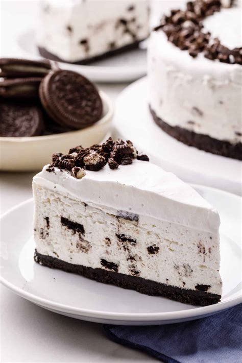 No bake oreo cheesecake. Turn the mixer off and, using a rubber spatula, fold 3/4 of the chopped Oreo cookies into the batter. Pour filling into prepared crust and spread evenly. Sprinkle the top with remaining Oreo cookies. Place the cheesecake pan into a large, deep pan. Fill the pan up with 2 inches of hot water. 