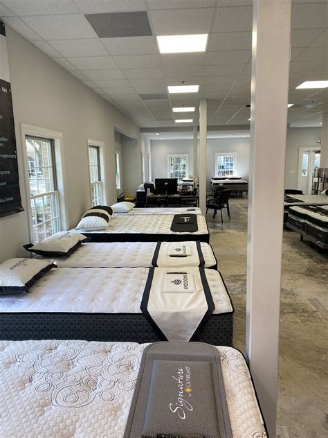 No bull mattress. The Head Up Adjustable Base. "Big Guys" PriceNo Bull Price. Queen $1,100 $590. Select options. Adjustable beds are great for your back and overall health and comfort. Come try them out 7 days a week in our local mattress stores. 