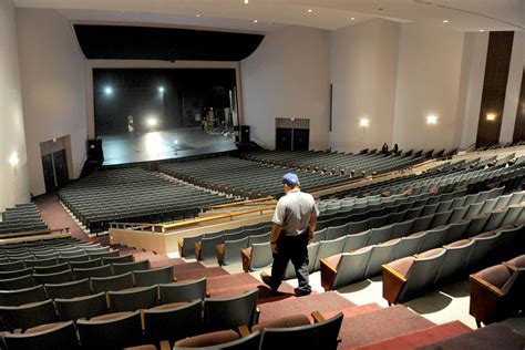 No operator in place as deadline nears for Oxnard arts center