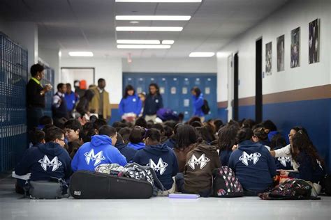 No teacher raises, no voucher program: Lawmakers fail to reach compromise on school funding bill