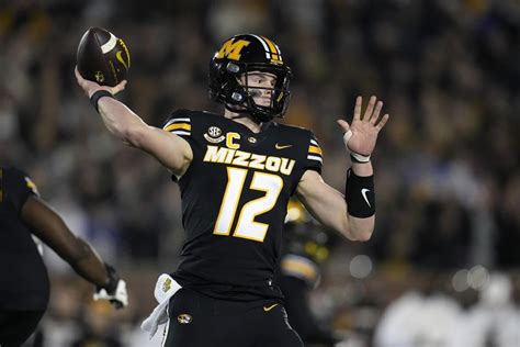No. 10 Mizzou seeks 10-win season in matchup with Arkansas for Battle Line Trophy